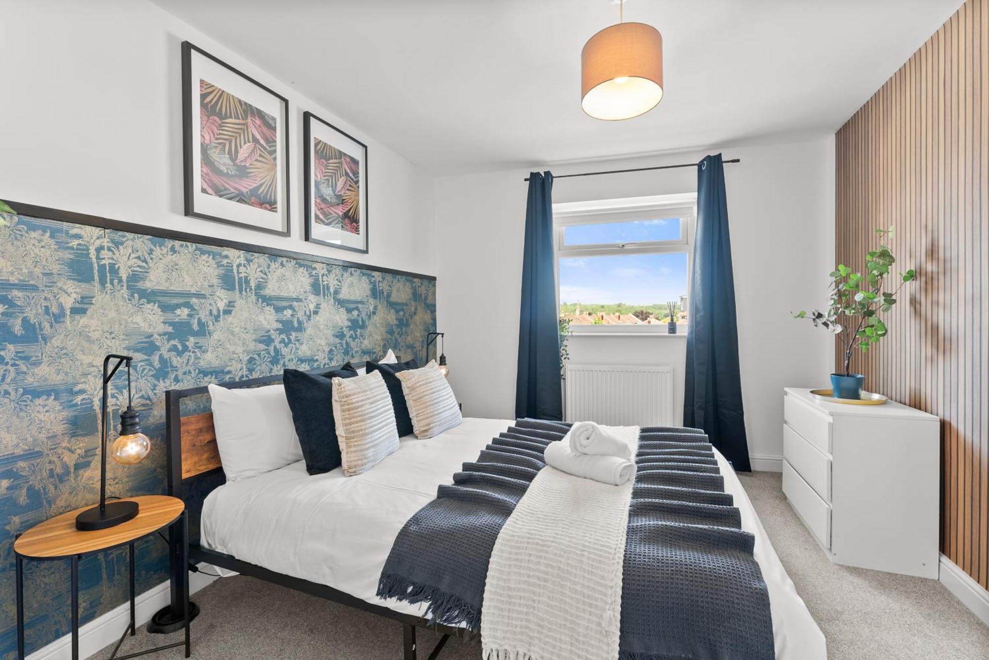 Spacious - Parking & Wifi * Bristol