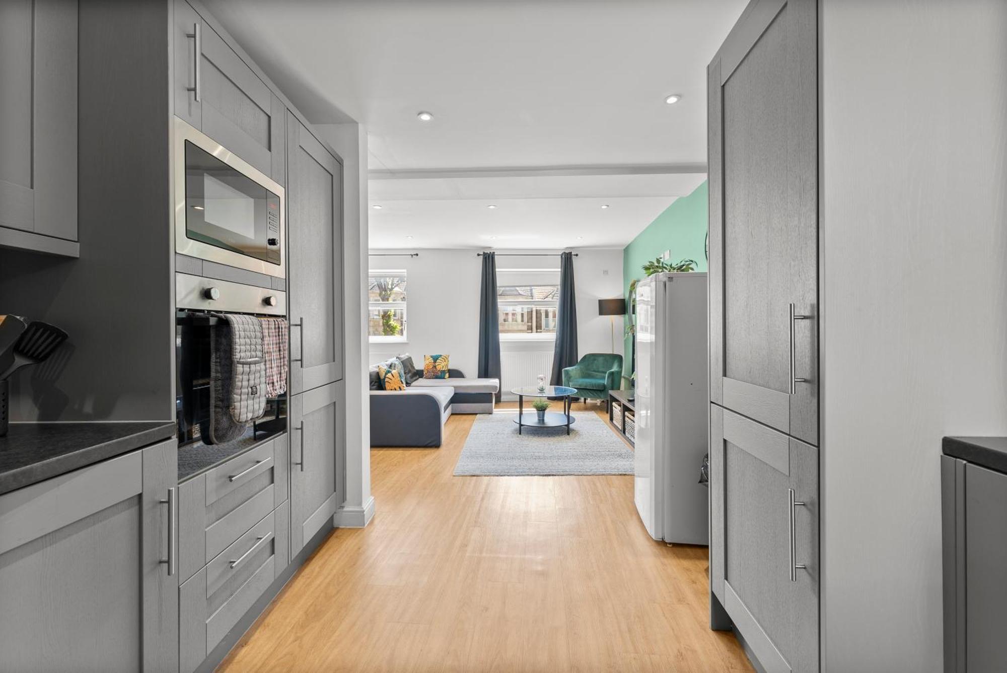 Apartamento Spacious - Parking & Wifi *